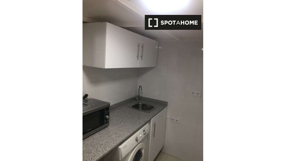Apartment mono Madrid, 27m² — photo 4