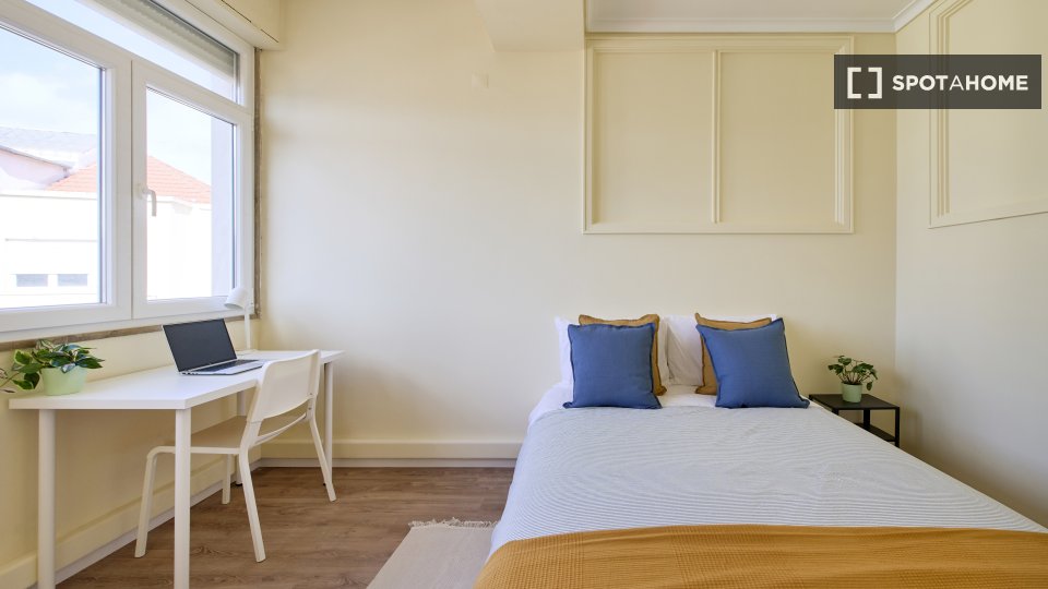 Double room Lisbon, 9 beds, 160m² — photo 18