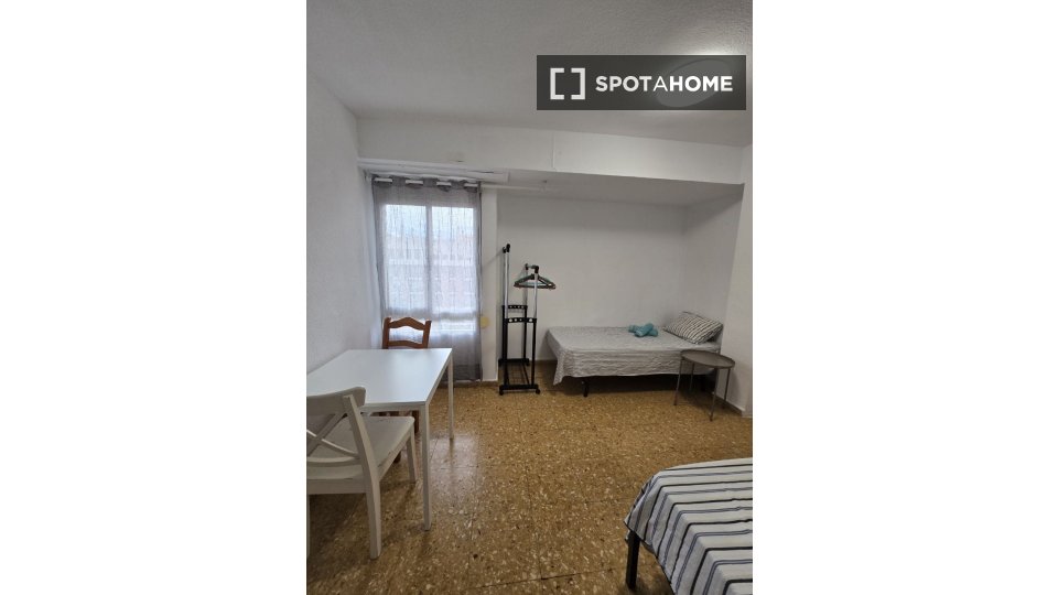 Apartment Valencia, 3 beds, 100m² — photo 6