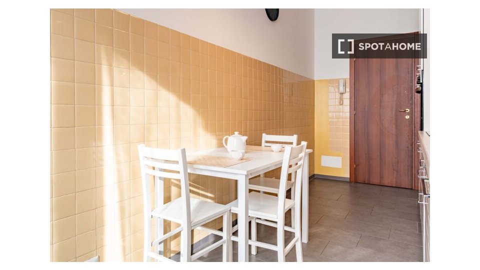 Double room Milan, 5 beds — photo 28