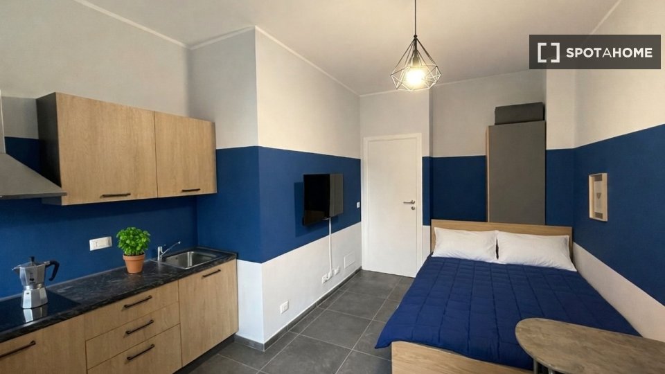 Double room Turin, 2 beds — photo 8