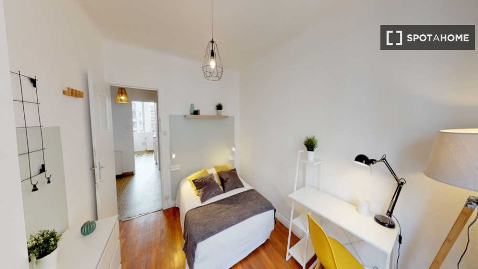 Double room Lyon, 5 beds, 70m² — photo 7