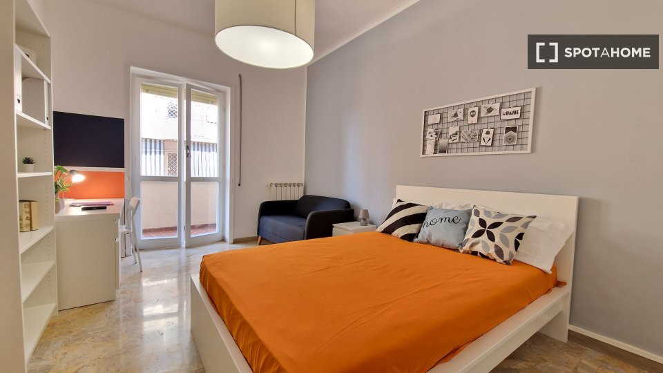 Double room Rome, 5 beds — photo 24