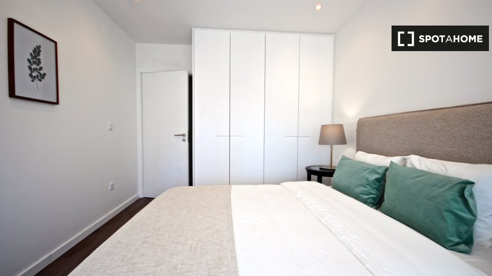 Apartment Lisbon, 1 bed — photo 15