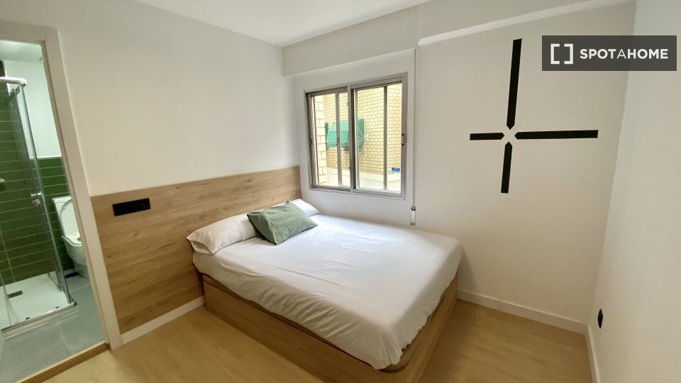 Double room Madrid, 12 beds — photo 40