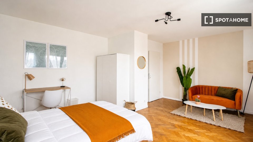 Chambre double Paris, 4 chambres — photo 35