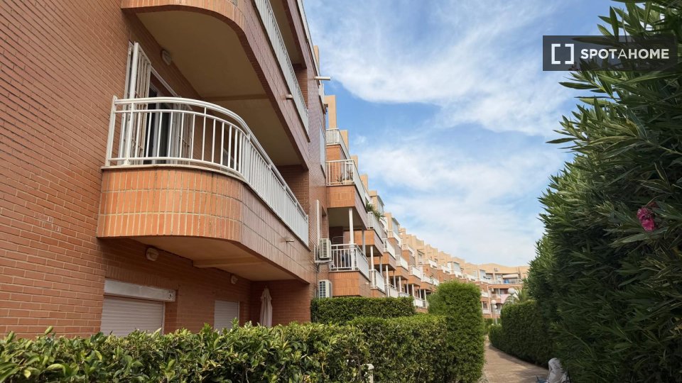 Apartamento Alicante, 2 habitaciones, 55m² — foto 2