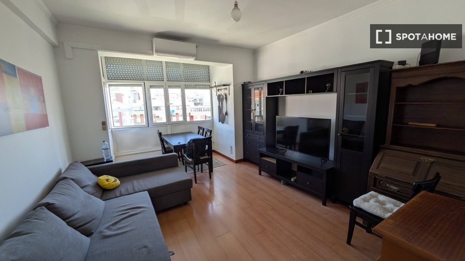 Apartment mono Lisbon, 55m² — photo 7