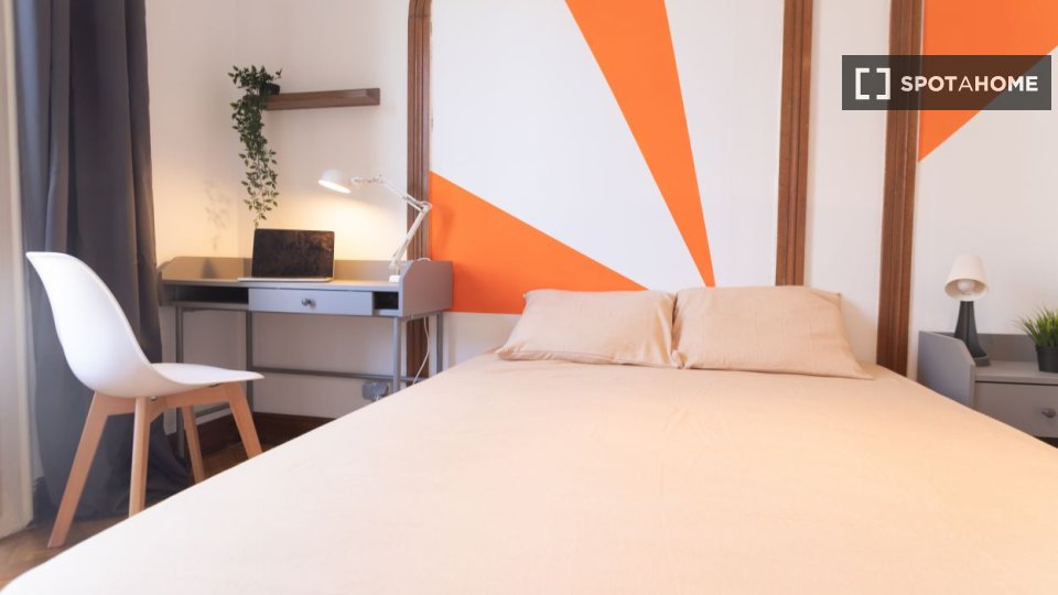 Double room Barcelona, 9 beds, 210m² — photo 15