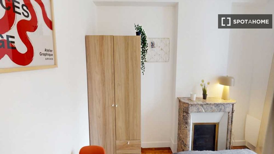 Double room Paris, 5 beds, 50m² — photo 10