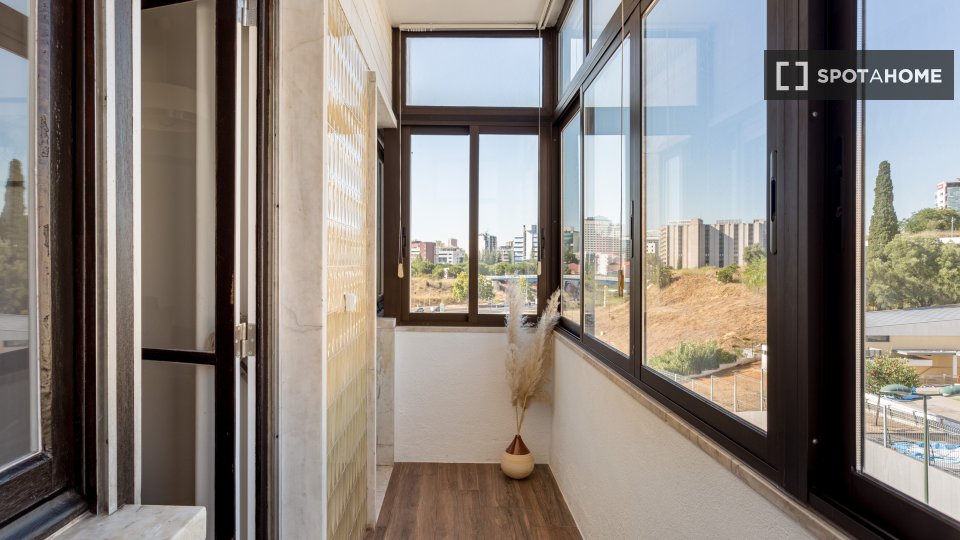 Apartment Lisbon, 2 beds — photo 11