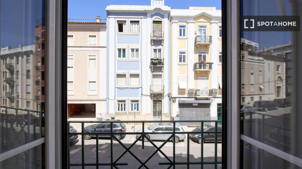 Double room Lisbon, 8 beds — photo 1