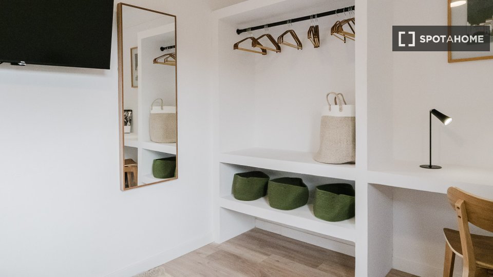 Double room Barcelona, 8 beds, 220m² — photo 34