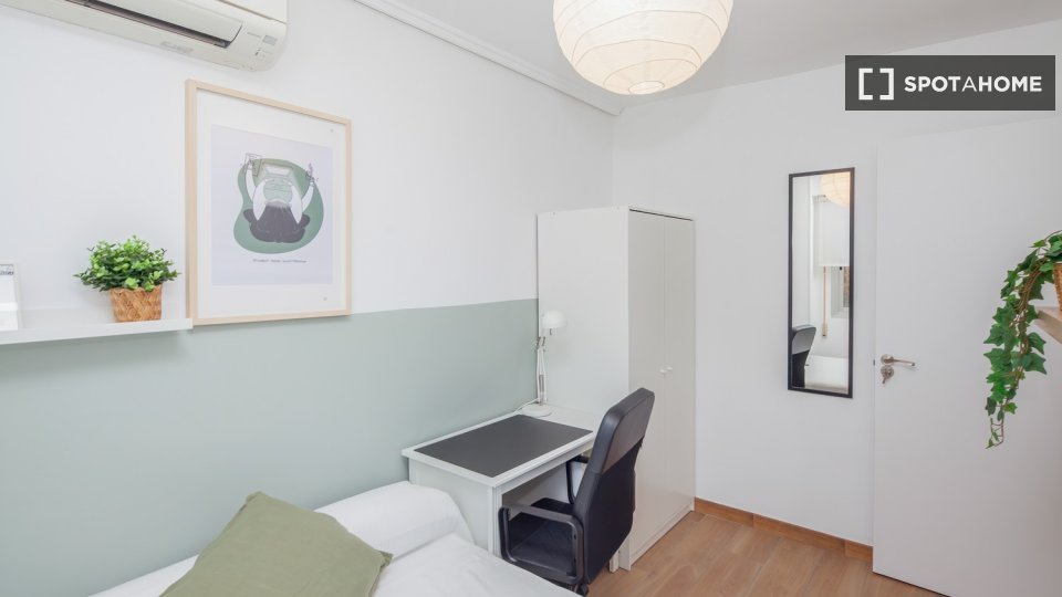 Double room Valencia, 4 beds — photo 3