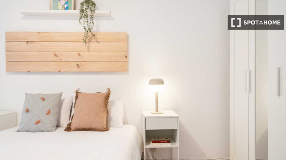 Double room Madrid, 7 beds — photo 21