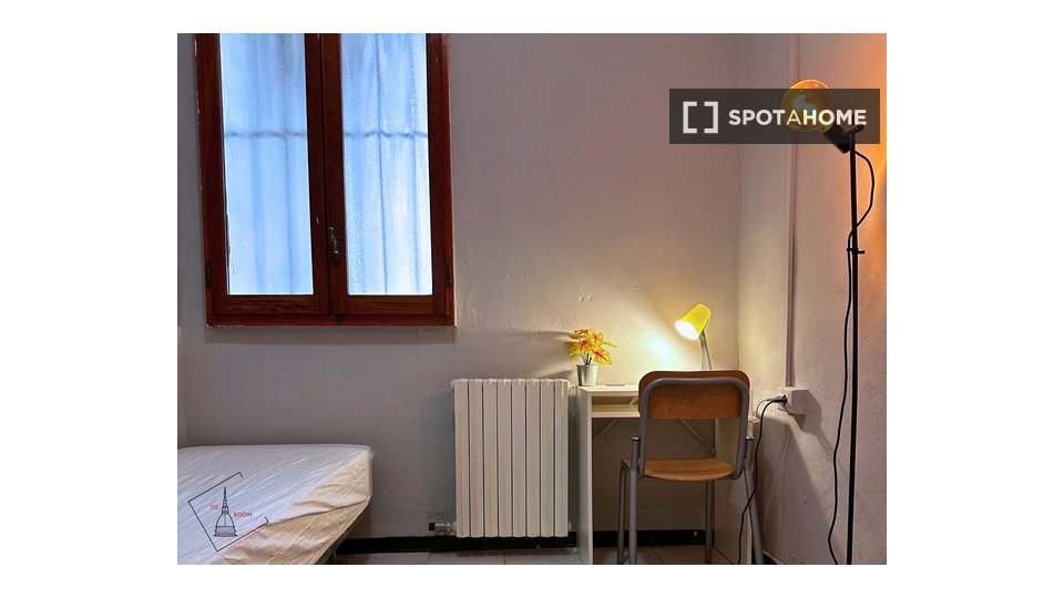 Double room Turin, 3 beds — photo 35