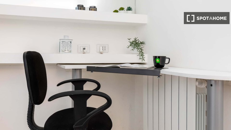 Apartment Milan, 1 bed, 42m² — photo 12
