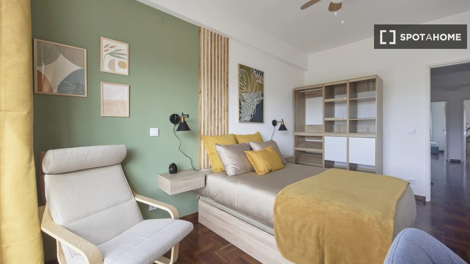 Double room Lisbon, 7 beds — photo 13