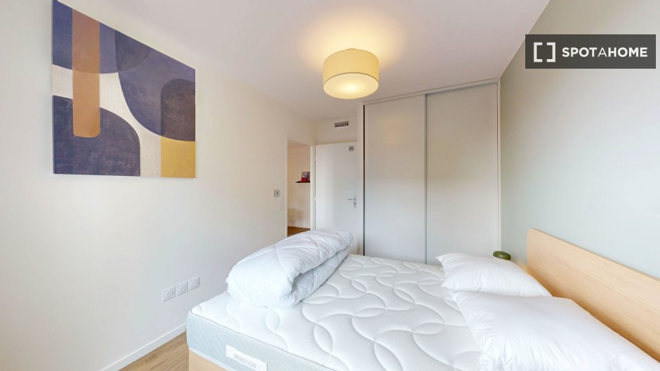 Double room Paris, 2 beds — photo 8