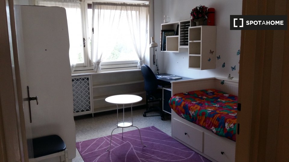 Double room Rome, 3 beds, 90m² — photo 6