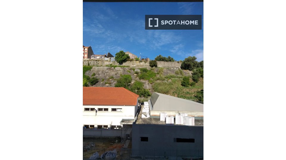 Double room Lisbon, 4 beds — photo 14