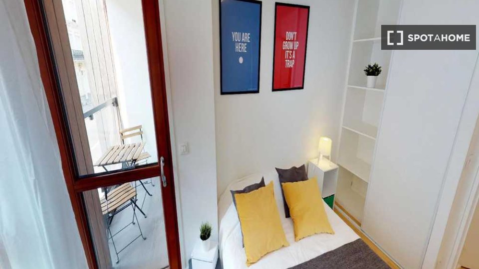 Double room Lille, 4 beds, 70m² — photo 1