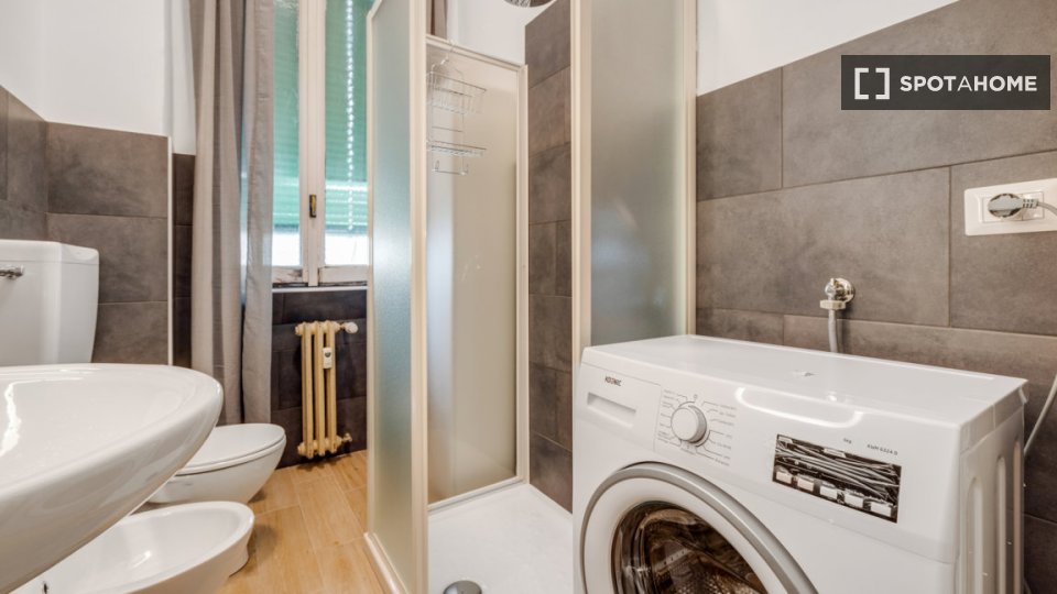 Double room Milan, 3 beds, 89m² — photo 7