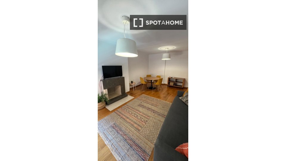 Apartment Lisbon, 1 bed, 75m² — photo 1