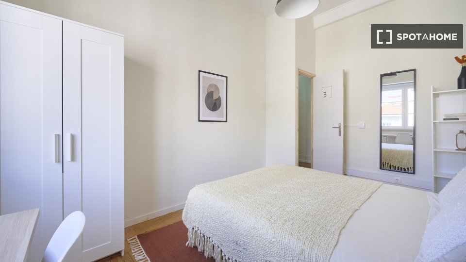 Double room Lisbon, 6 beds — photo 3