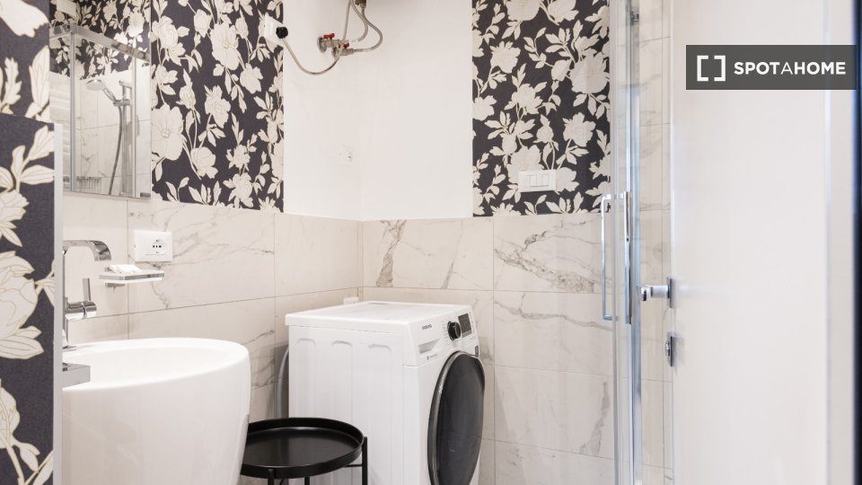 Apartment Milan, 1 bed, 81m² — photo 3