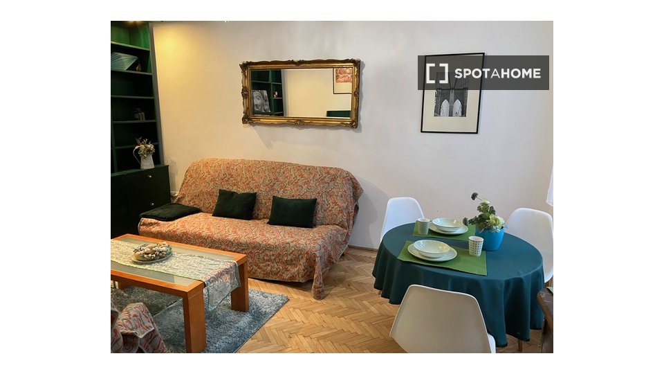 Apartment Budapest, 1 bed — photo 2