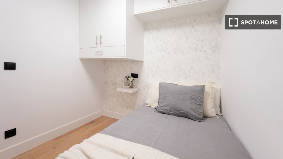 Apartment Madrid, 2 beds, 47m² — photo 15