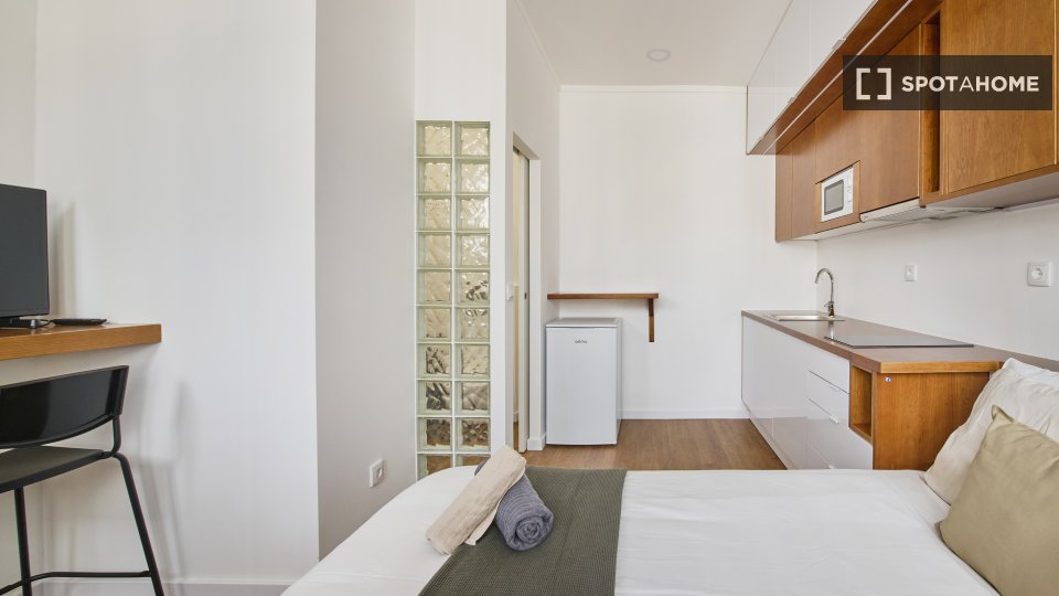 Apartment Lisbon, 1 bed — photo 1