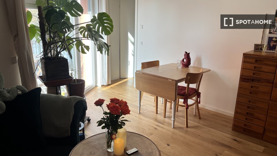 Apartment Berlin, 1 bed, 51m² — photo 2