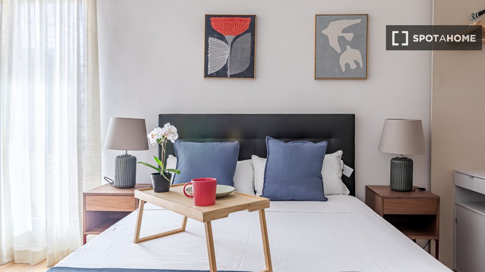 Habitación en piso compartido en madrid.