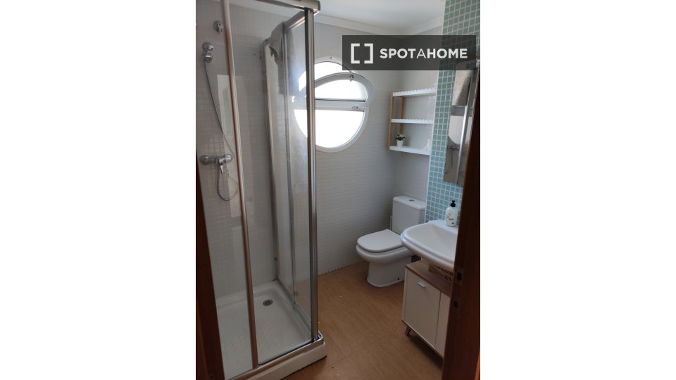 Apartment Alicante, 1 bed, 60m² — photo 2