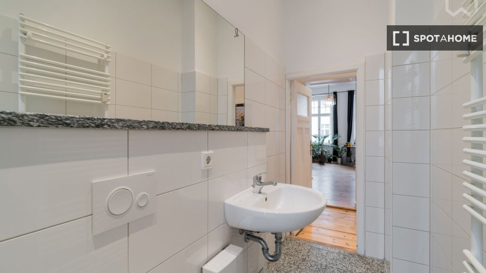 Apartment Berlin, 2 beds, 80m² — photo 1