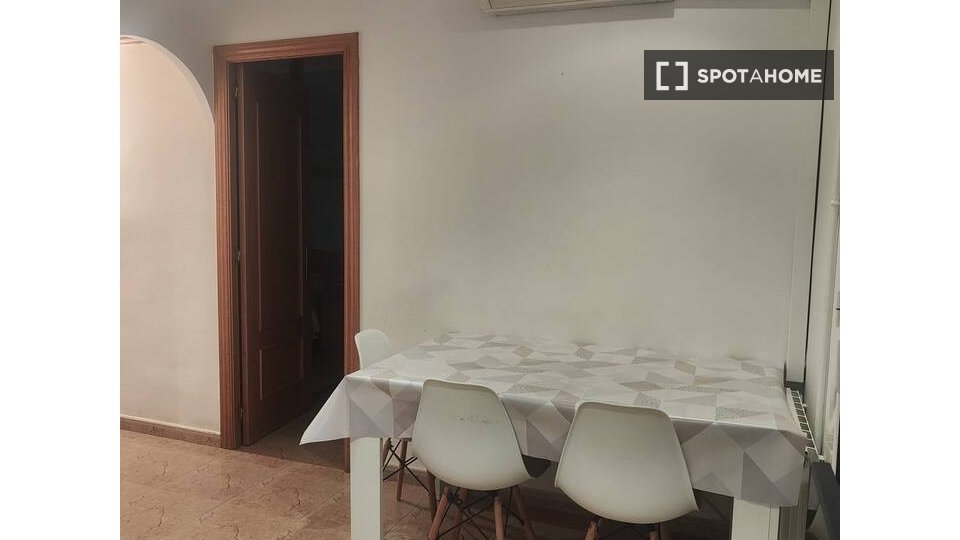 Apartment Barcelona, 2 beds, 50m² — photo 11