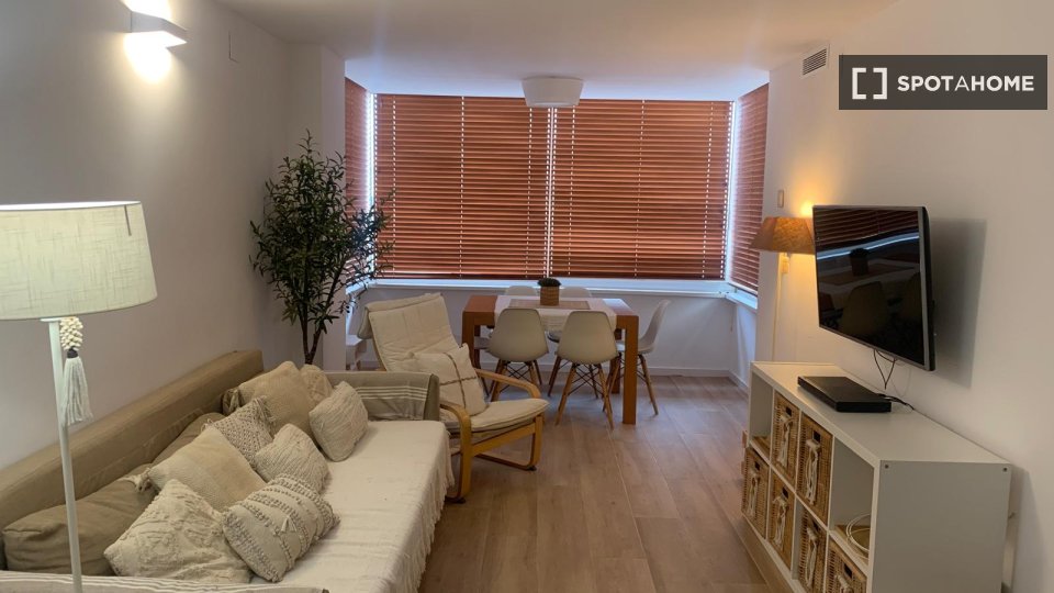 Apartment Valencia, 3 beds, 75m² — photo 8