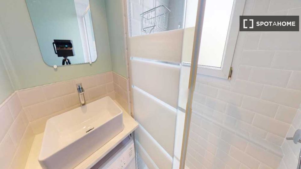 Double room Paris, 4 beds, 90m² — photo 6