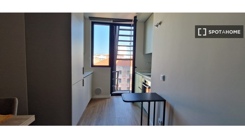 Apartment mono Lisbon, 54m² — photo 18