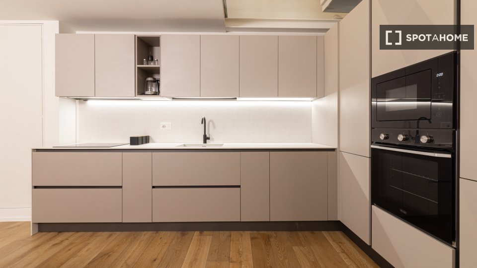 Apartment Milan, 1 bed, 70m² — photo 9