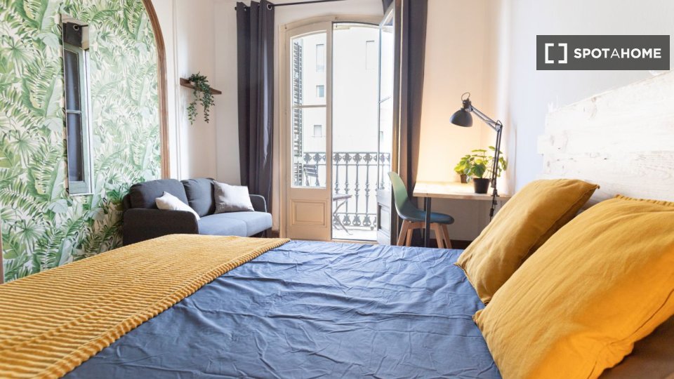 Double room Barcelona, 9 beds, 210m² — photo 15