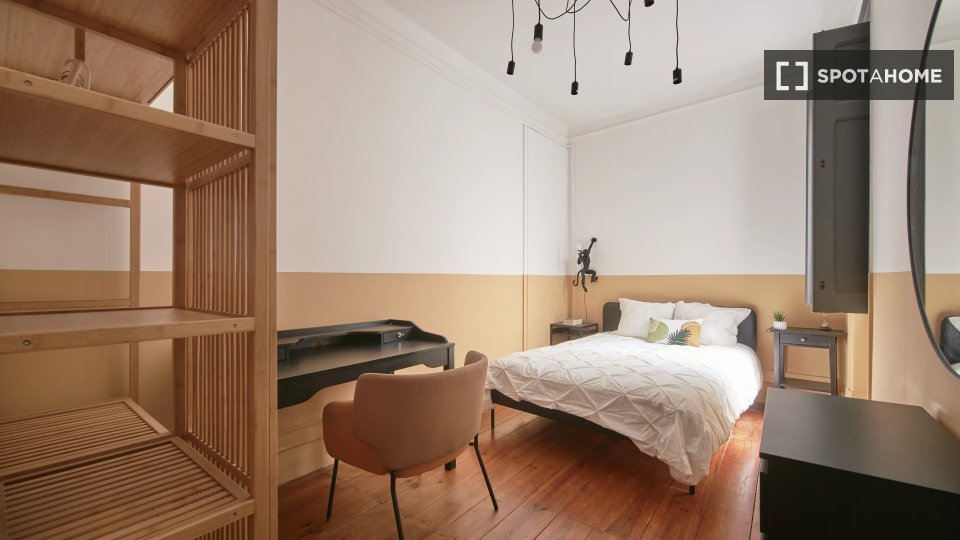Double room Lisbon, 6 beds — photo 11