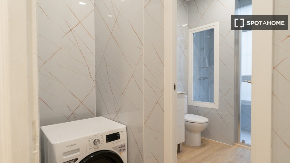 Double room Madrid, 9 beds — photo 2