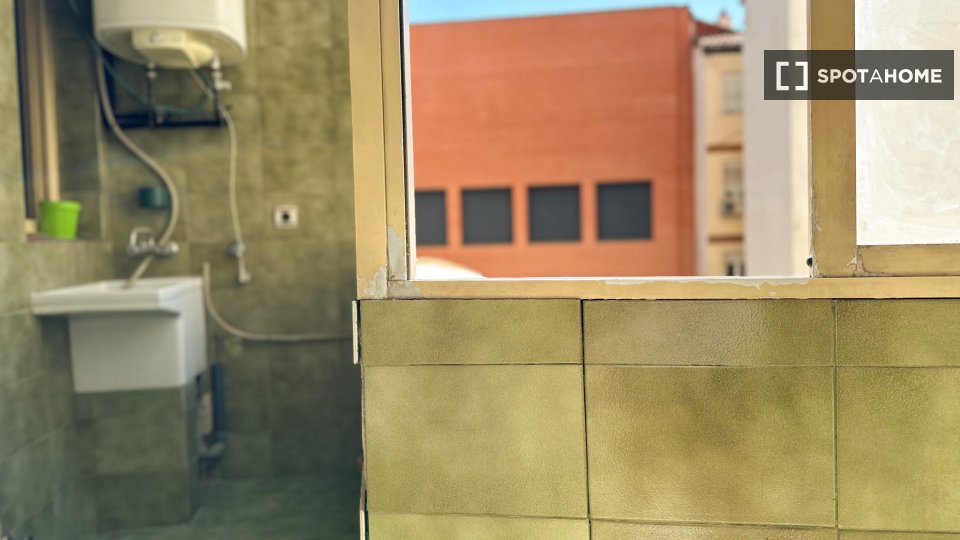 Double room Madrid, 18 beds — photo 24