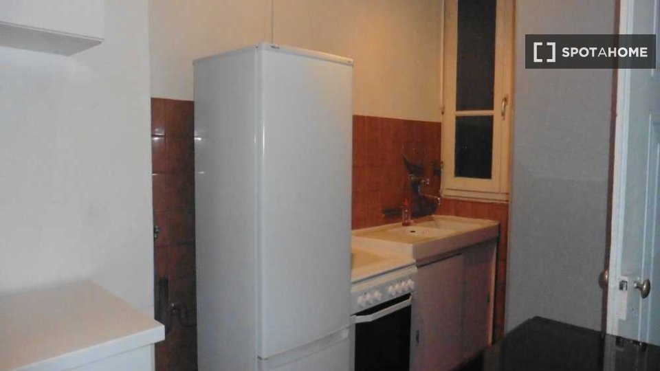 Camera doppia Lione, 4 camere, 90m² — foto 2