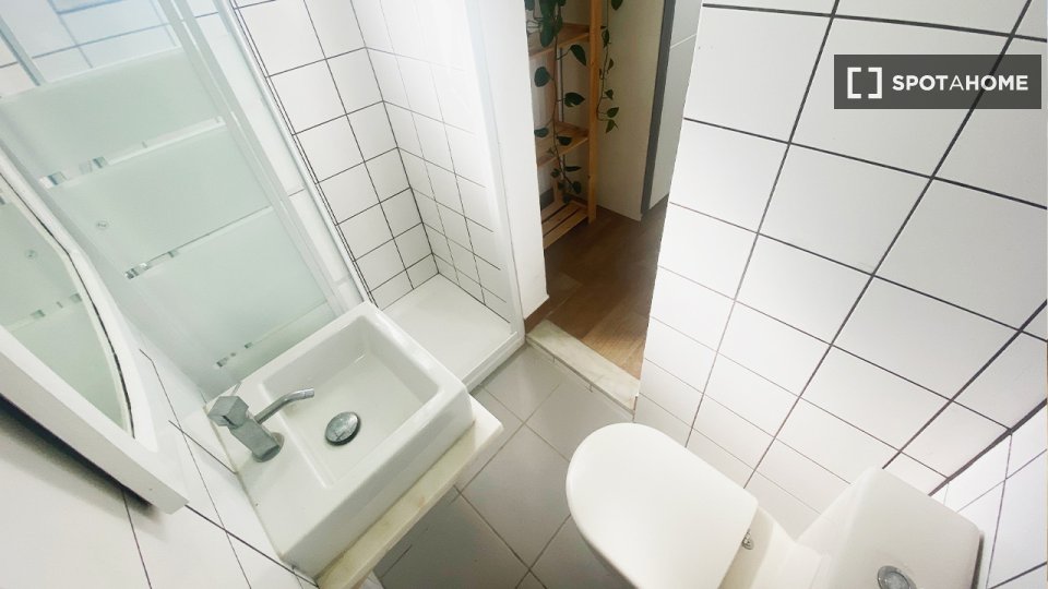 Apartment mono Lisbon, 35m² — photo 19