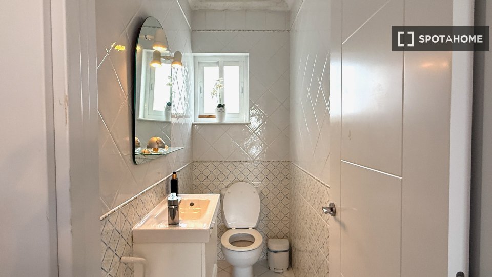 Apartment Malaga, 4 beds, 140m² — photo 15