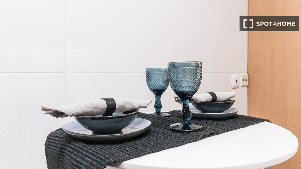 Apartment Lisbon, 2 beds, 100m² — photo 16